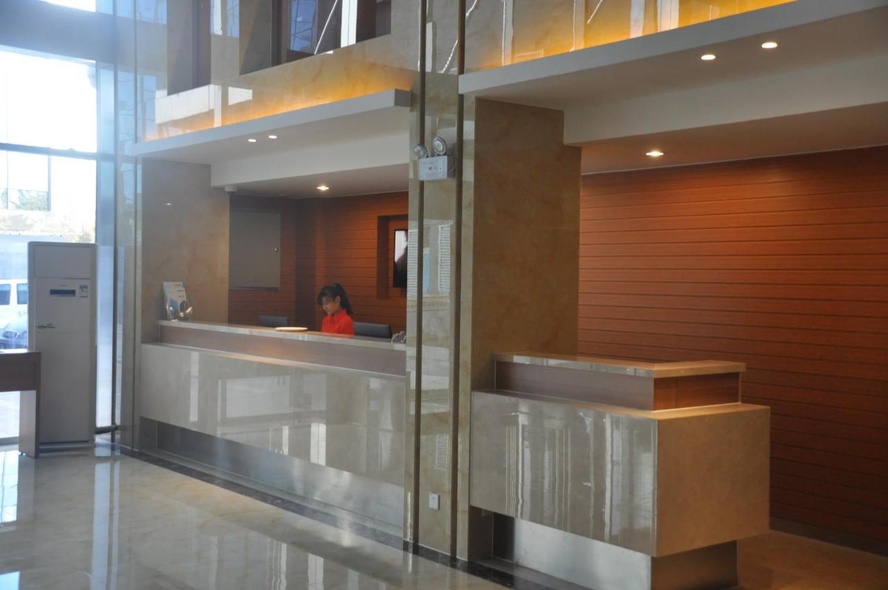 Ibis Luoyang Hi Tech Dev Zone Hotel Exterior photo